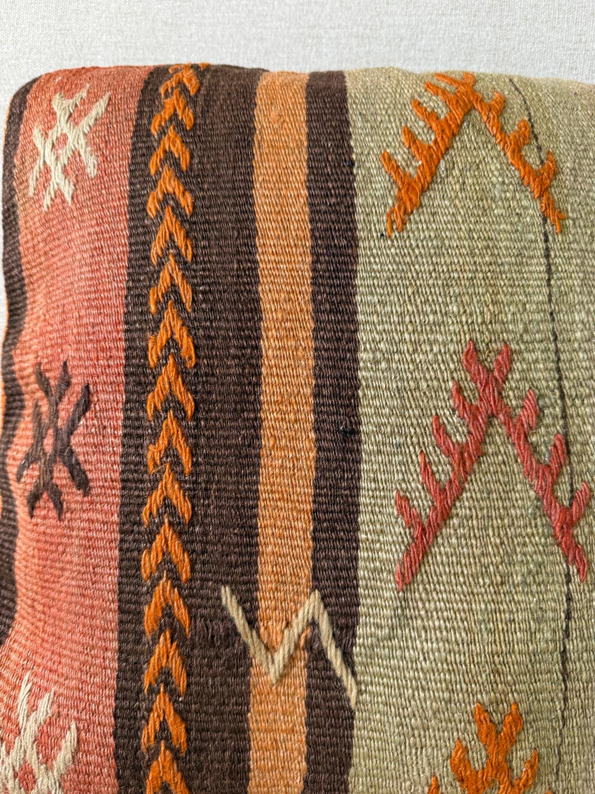 Hand woven Kilim cushion cover (40x40cm)