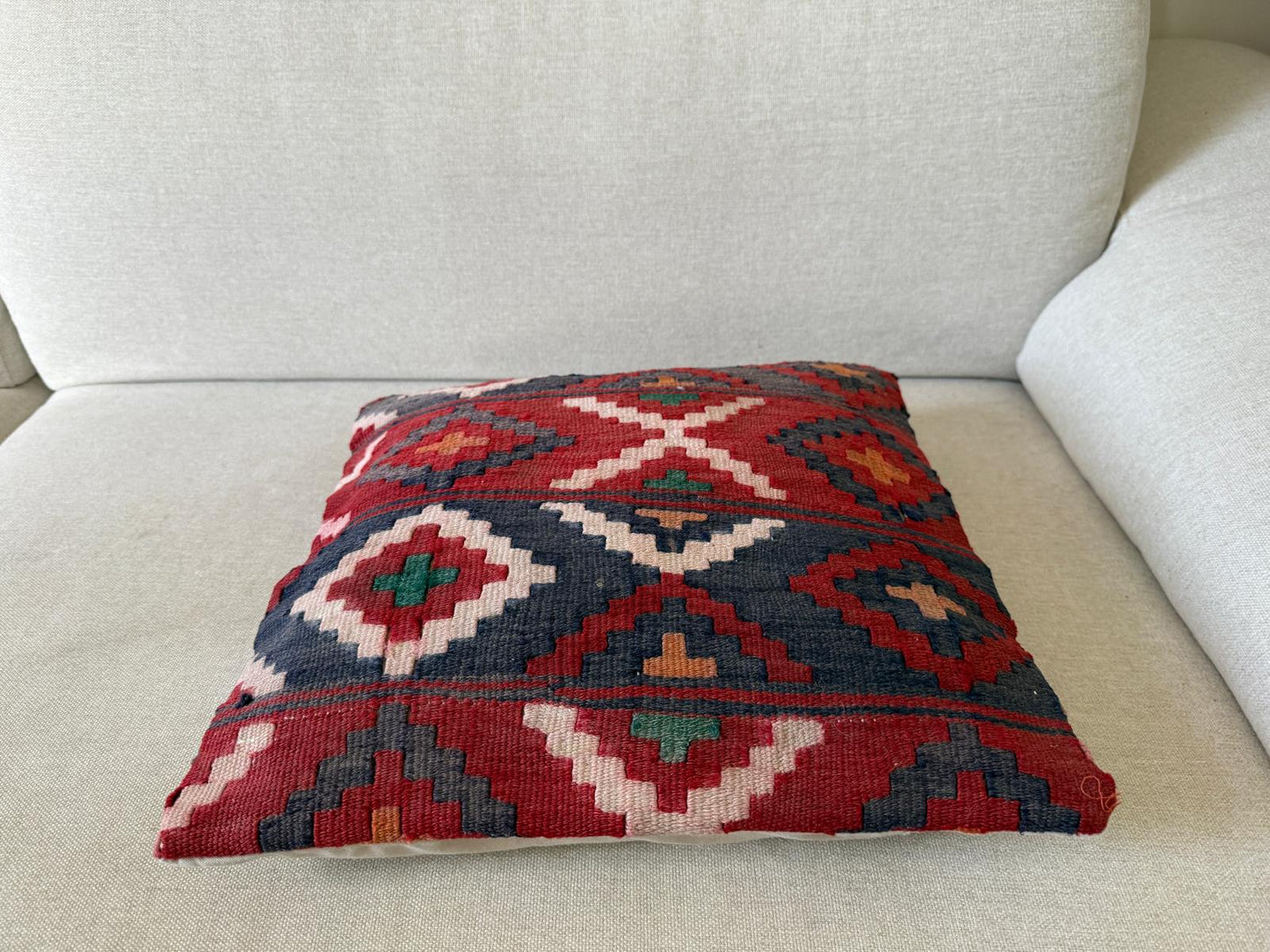 Hand woven Kilim cushion cover (40x40cm)