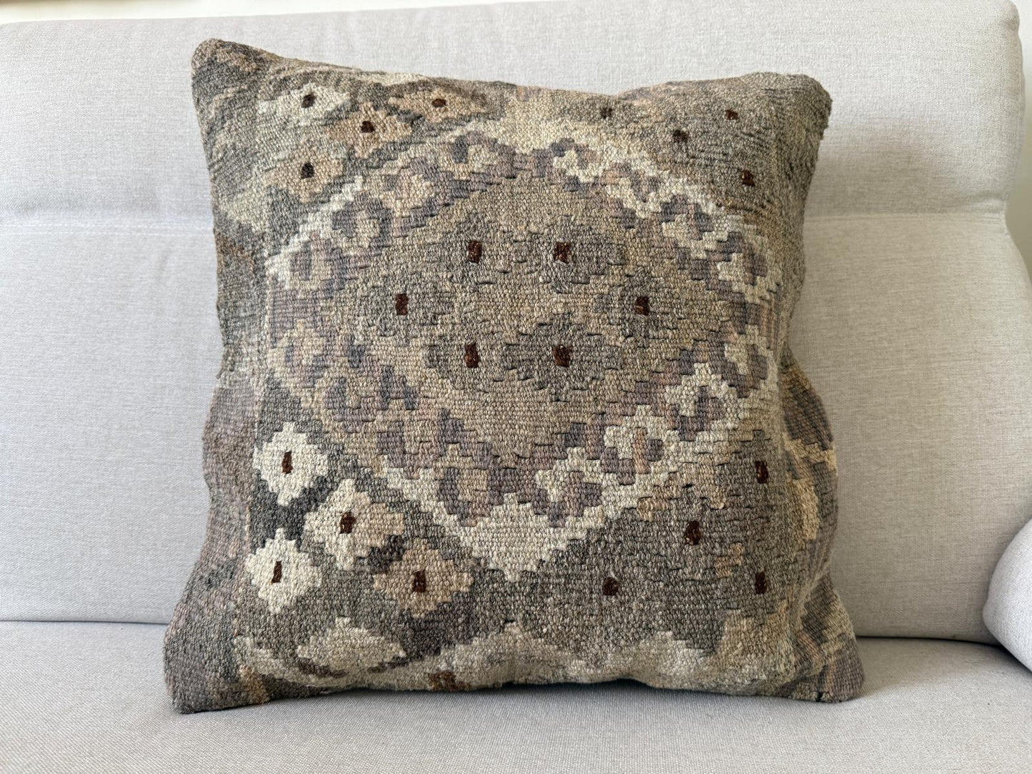 Hand woven Kilim cushion cover (50x50cm)