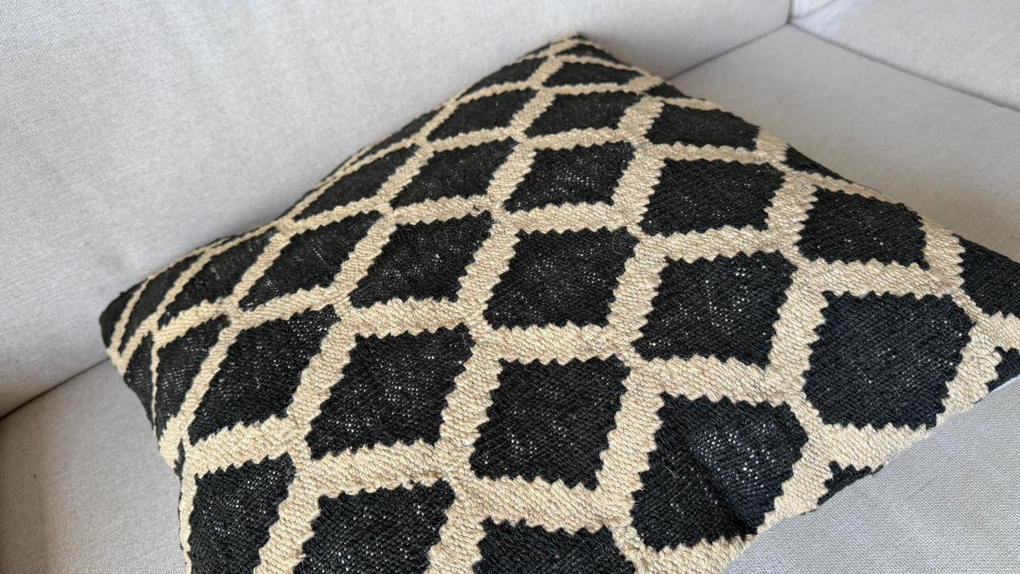 Hand woven Kilim cushion cover (50x50cm)