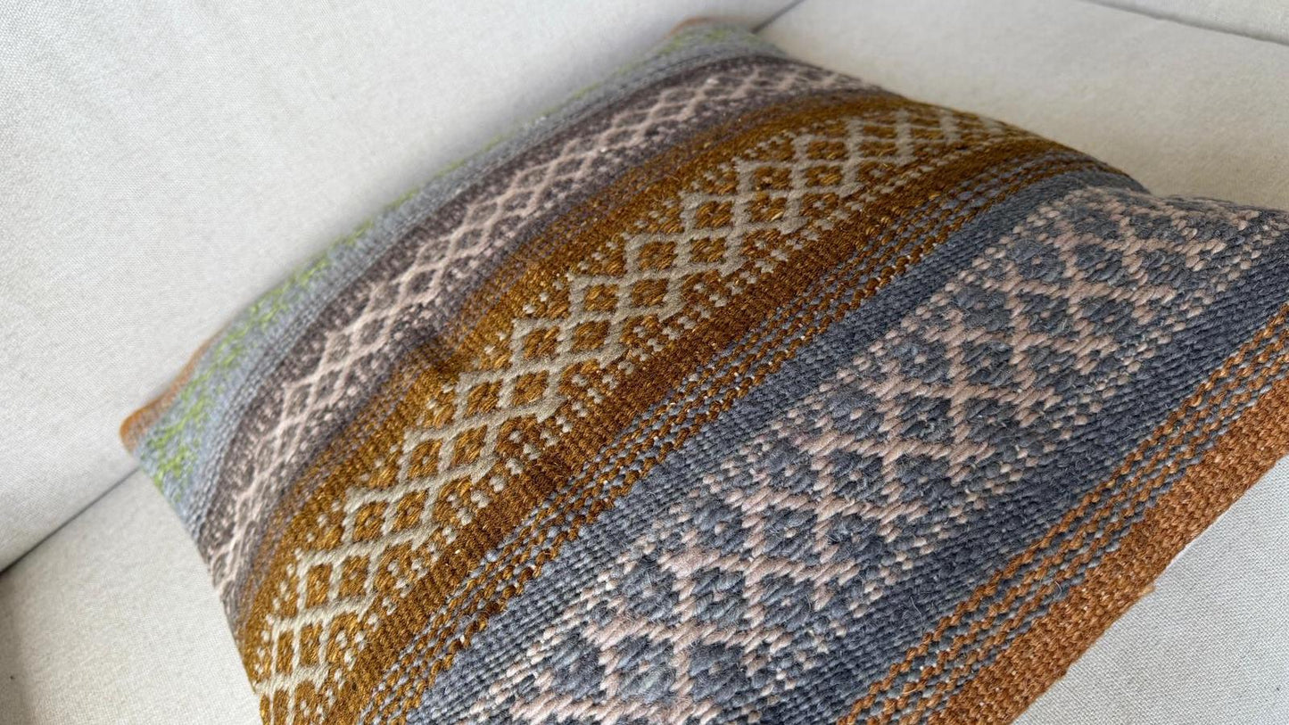 Hand woven Kilim cushion cover (50x50cm)