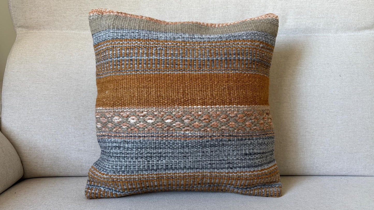 Hand woven Kilim cushion cover (40x40cm)