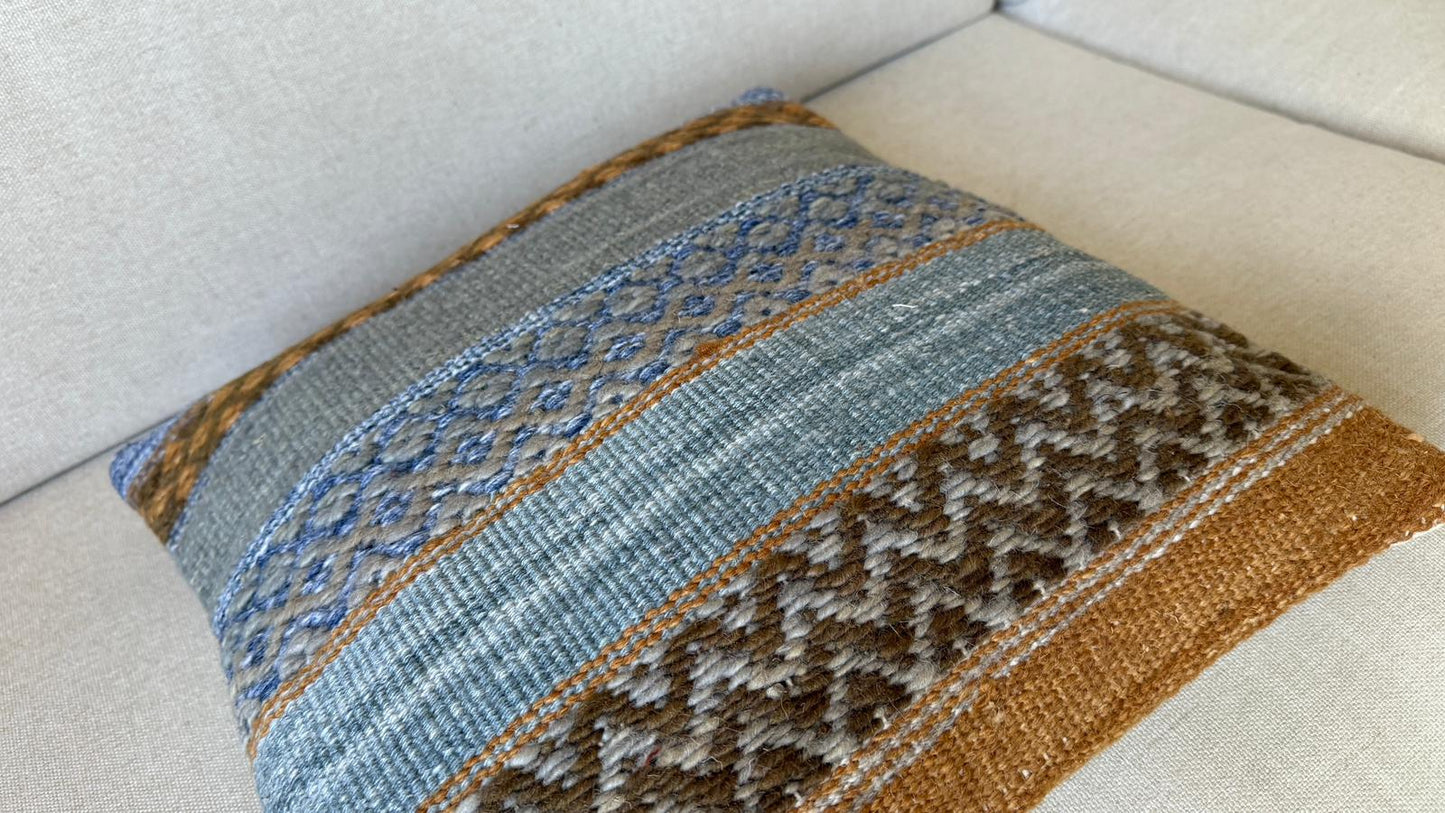 Hand woven Kilim cushion cover (40x40cm)