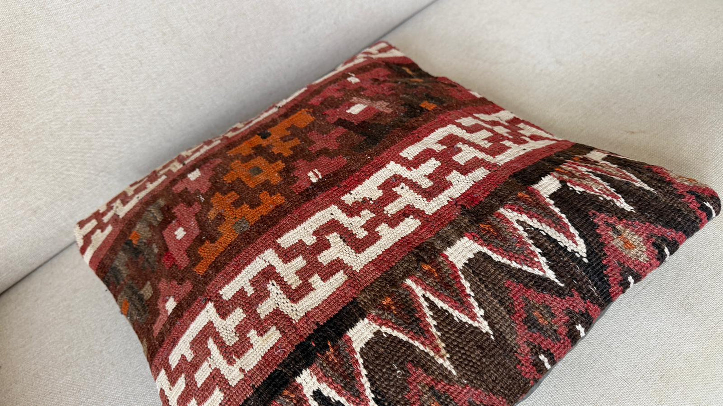 Hand woven Kilim cushion cover (40x40cm)