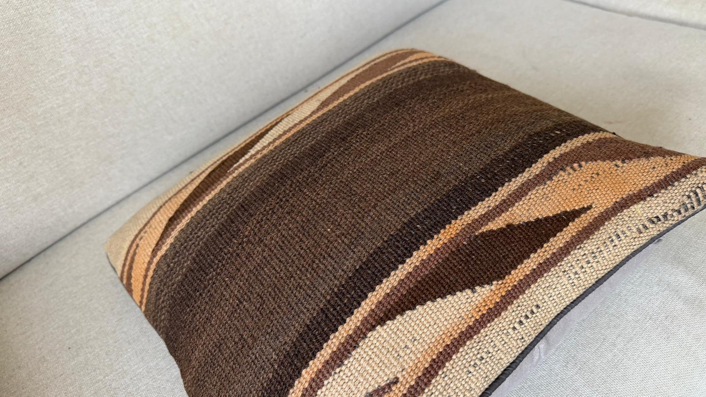 Hand woven Kilim cushion cover (40x40cm)