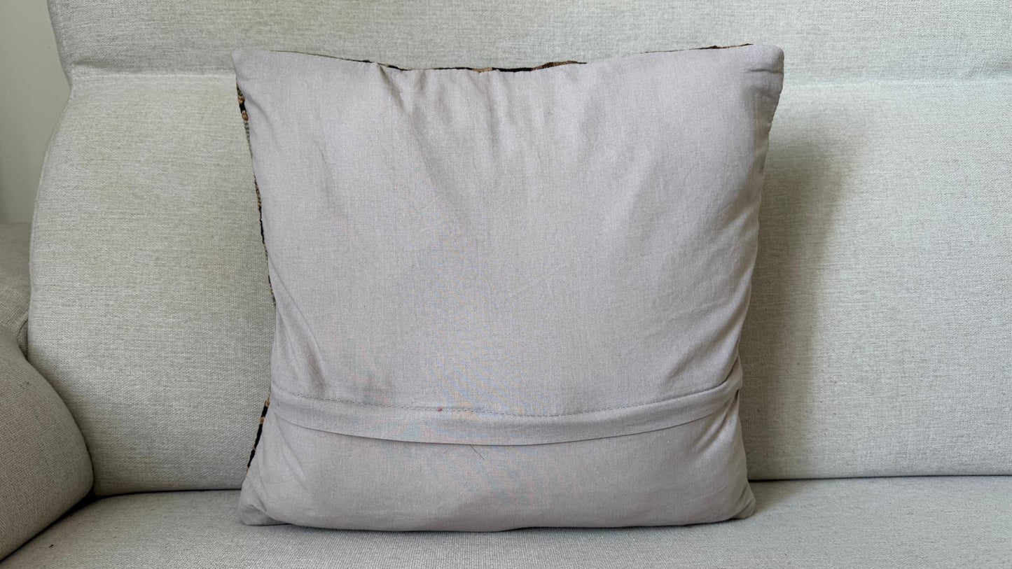 Hand woven Kilim cushion cover (40x40cm)