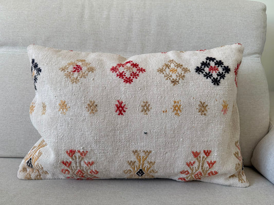 Hemp Hand woven Kilim cushion cover (60x40cm)