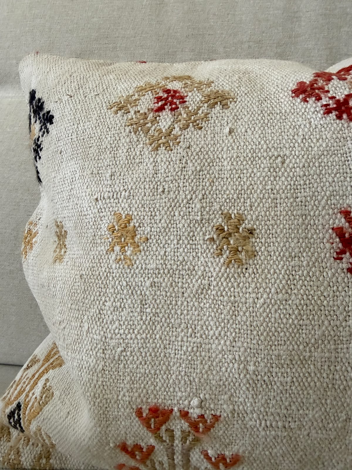 Hemp Hand woven Kilim cushion cover (60x40cm)
