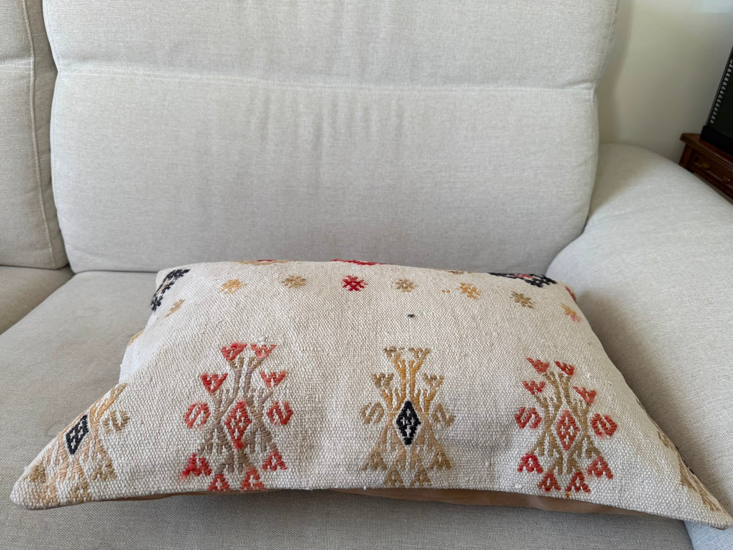 Hemp Hand woven Kilim cushion cover (60x40cm)