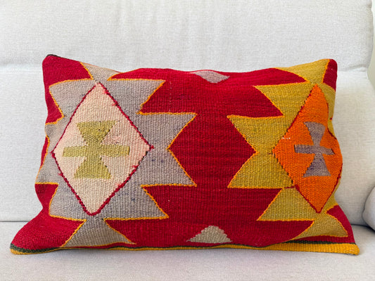 Hand woven Kilim cushion cover (60x40cm)