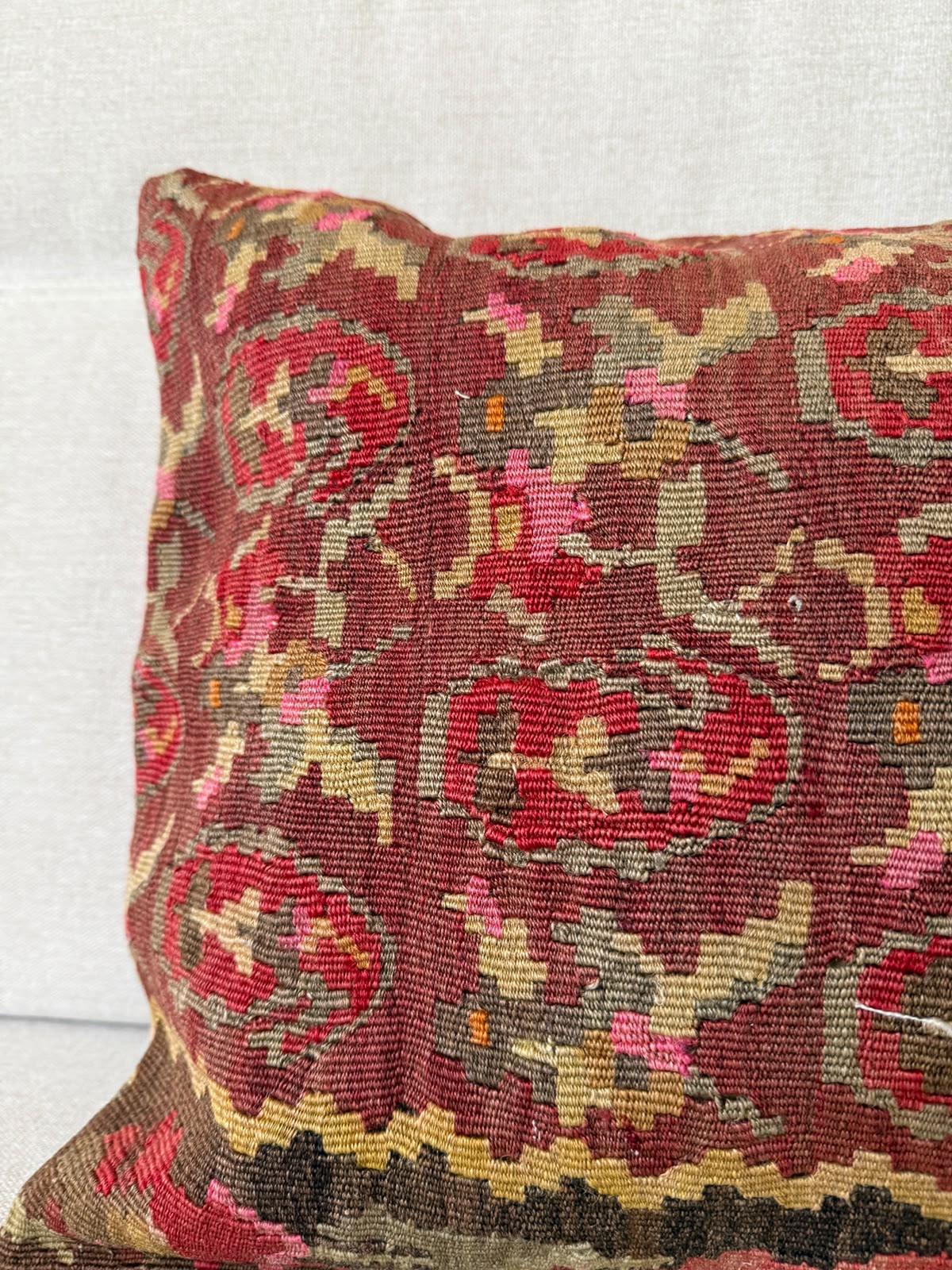 Hand woven Kilim cushion cover (60x40cm)