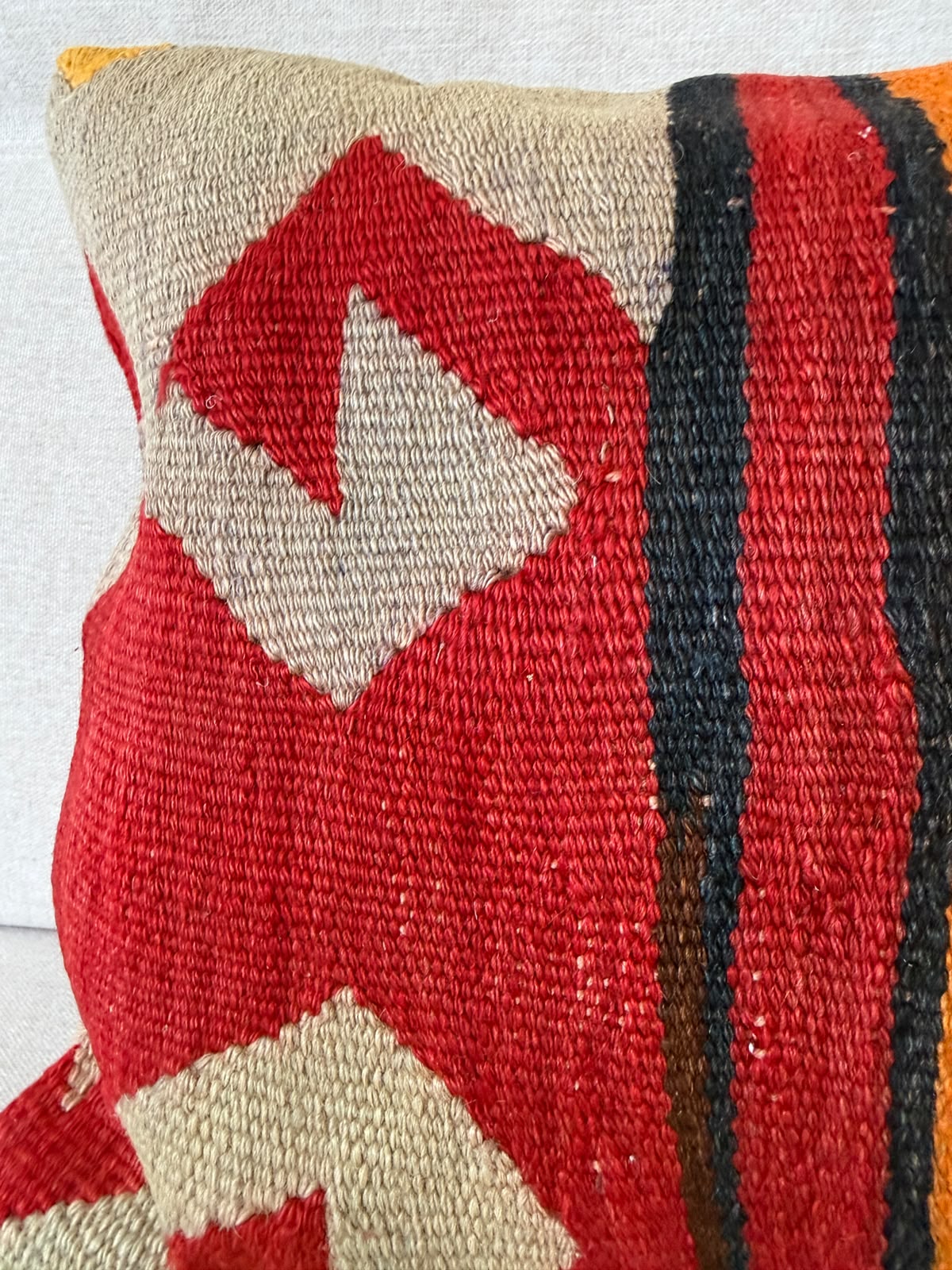 Hand woven Kilim cushion cover (60x40cm)