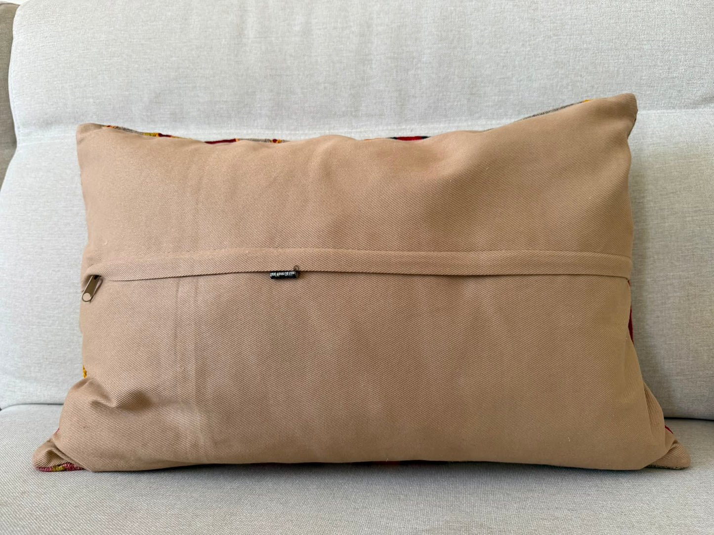 Hand woven Kilim cushion cover (60x40cm)