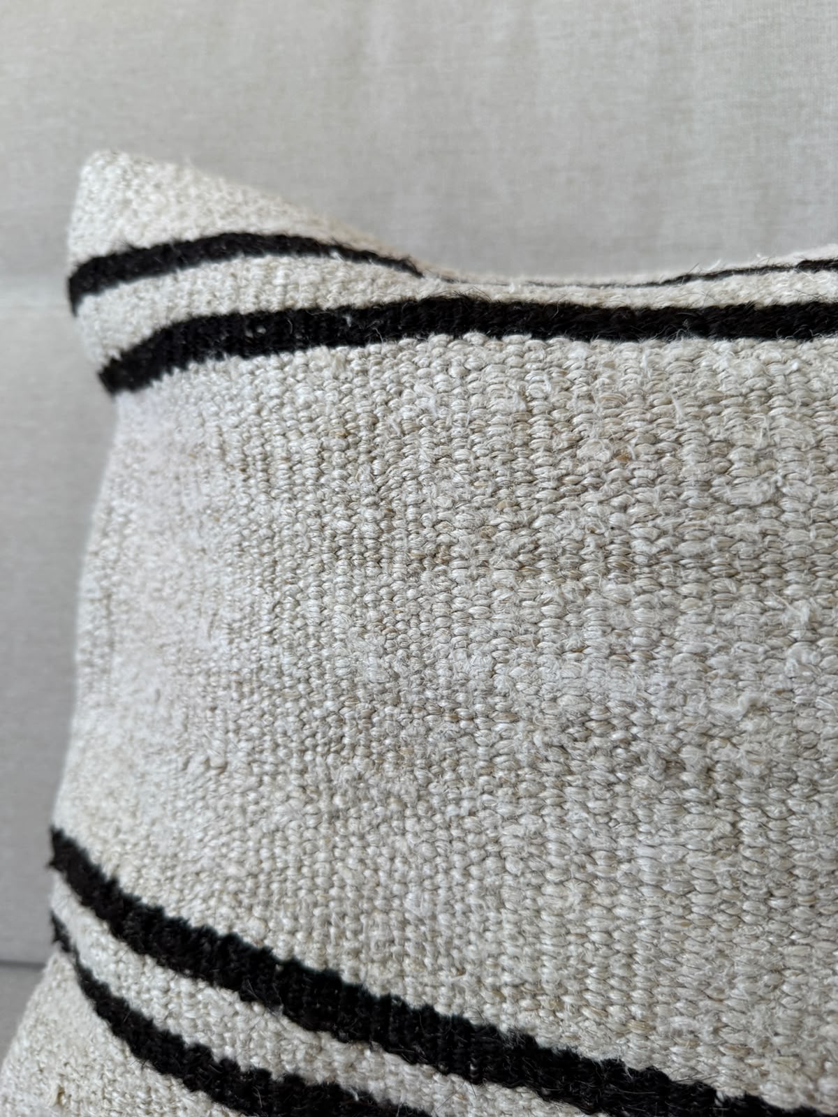 Hemp Hand woven Kilim cushion cover (60x40cm)