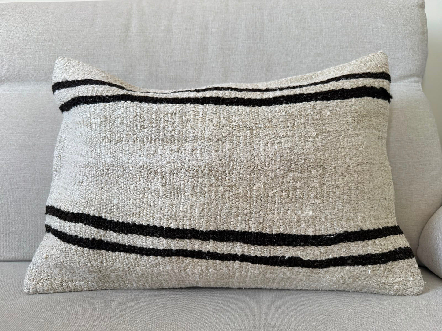 Hemp Hand woven Kilim cushion cover (60x40cm)
