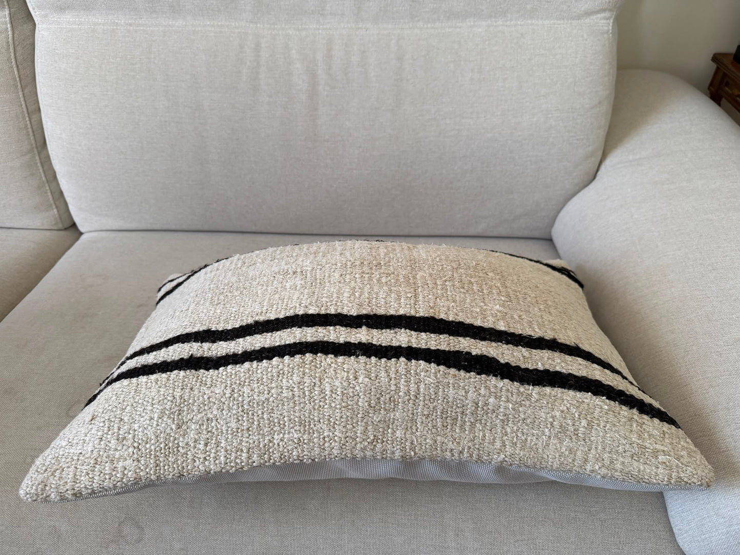 Hemp Hand woven Kilim cushion cover (60x40cm)
