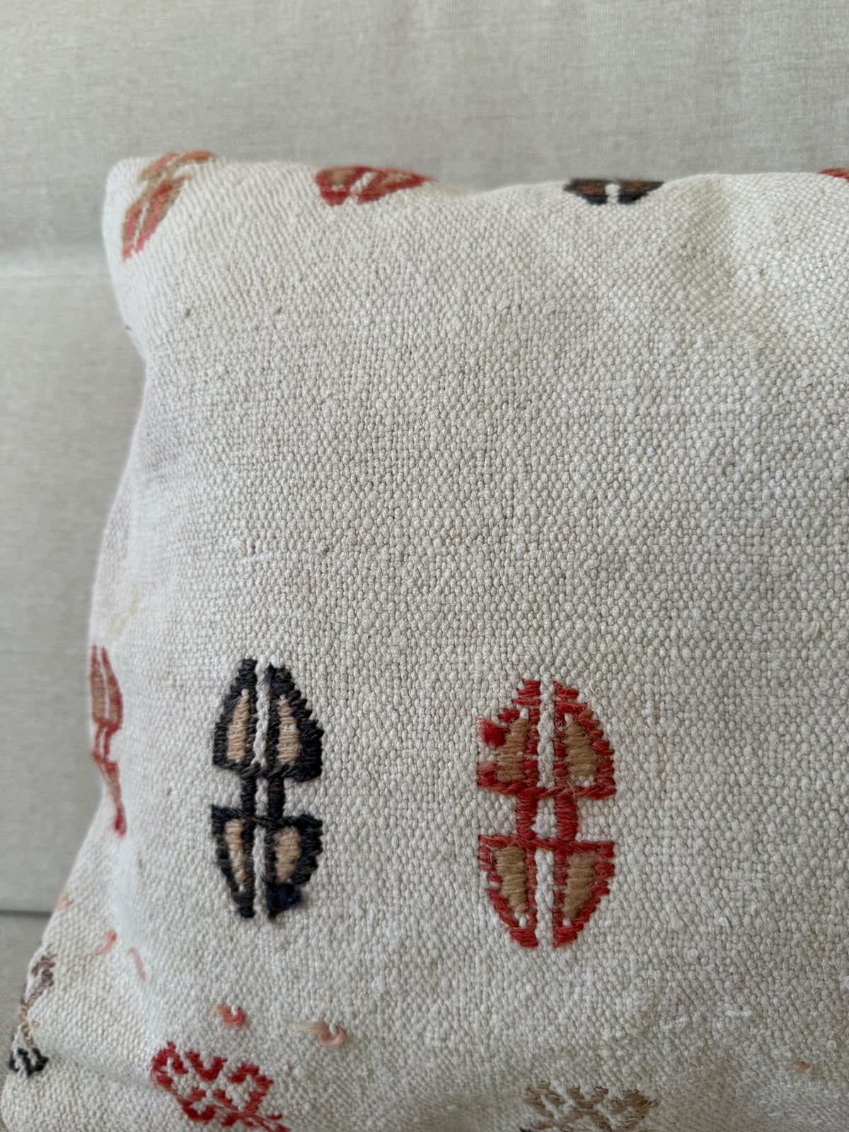 Hemp Hand woven Kilim cushion cover (60x40cm)
