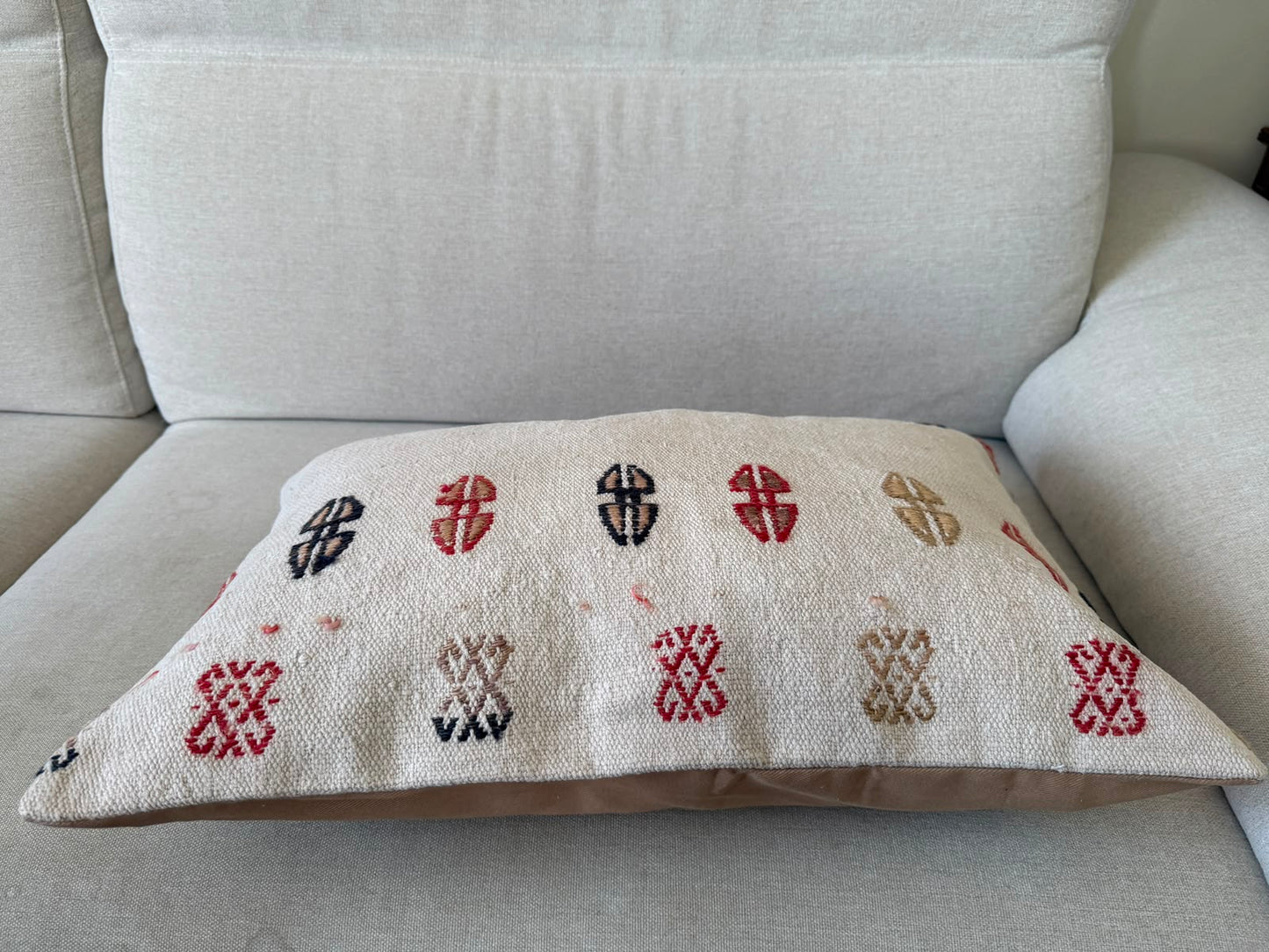 Hemp Hand woven Kilim cushion cover (60x40cm)
