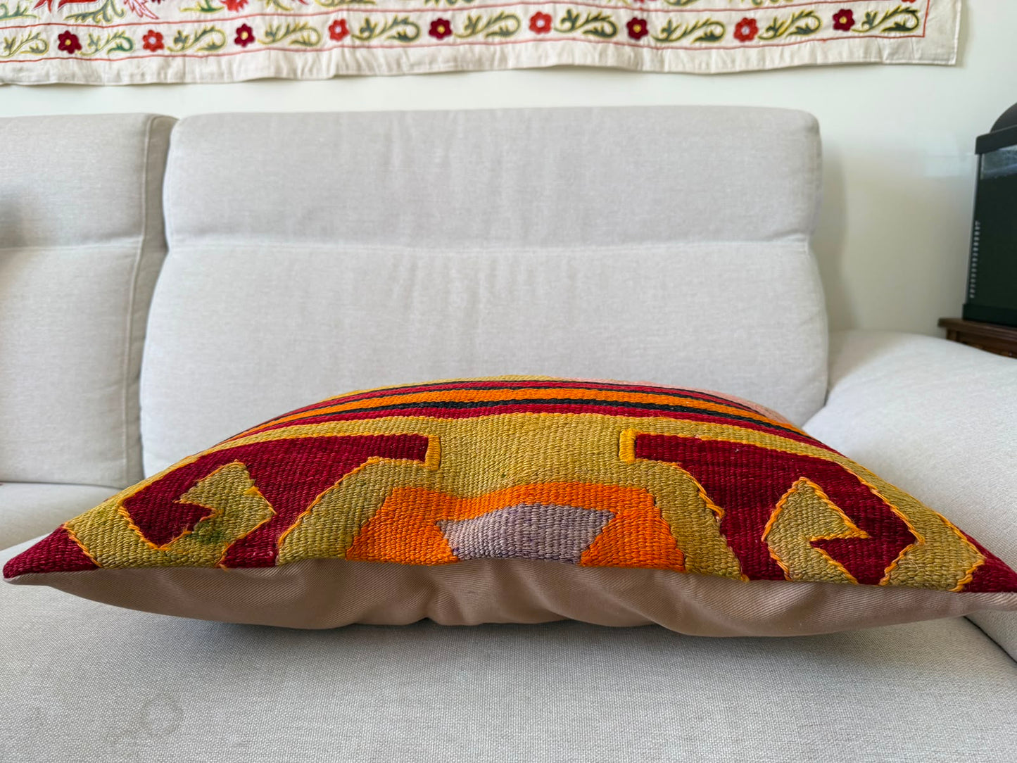 Hand woven Kilim cushion cover (60x40cm)