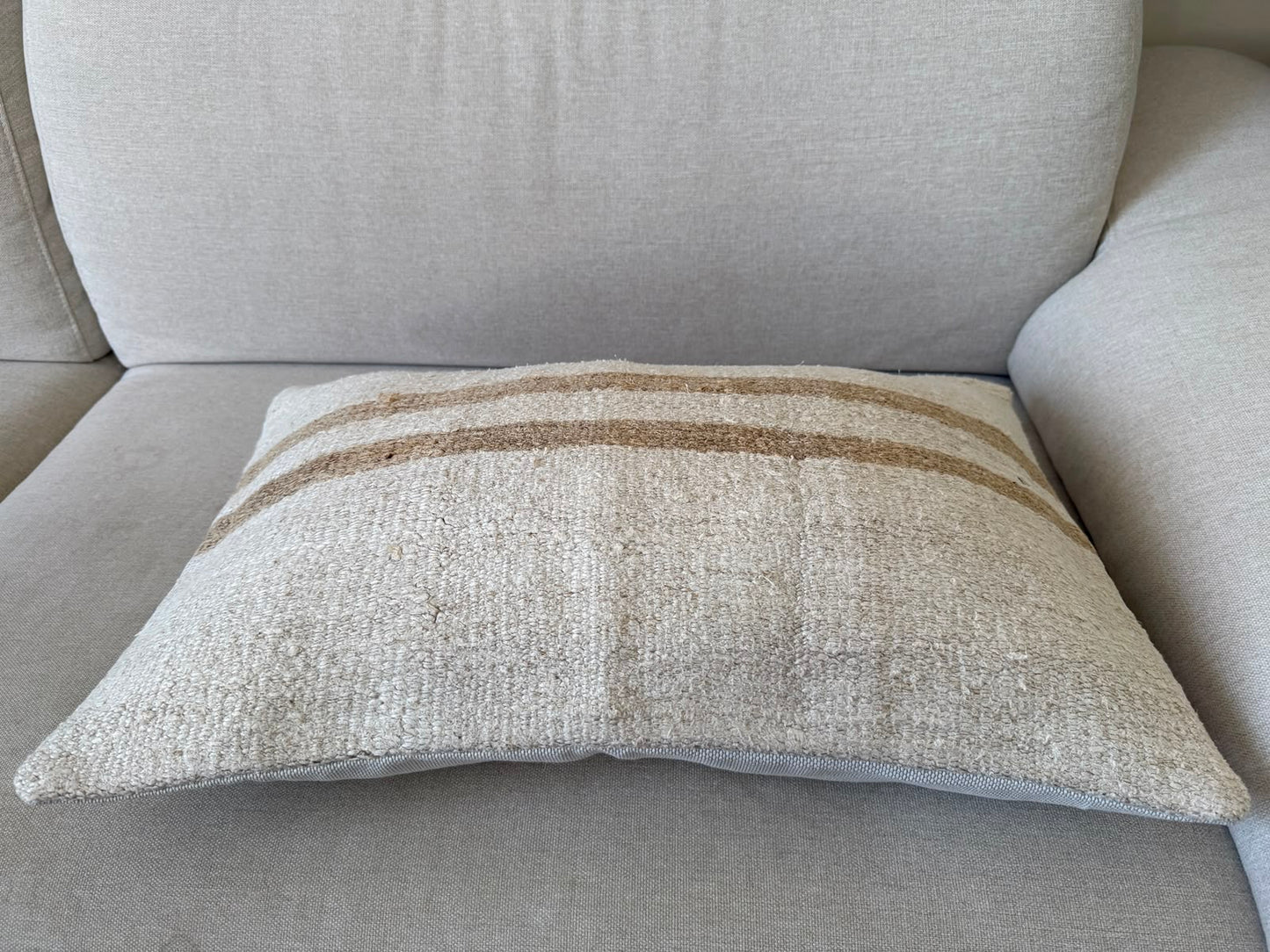 Hemp Hand woven Kilim cushion cover (60x40cm)