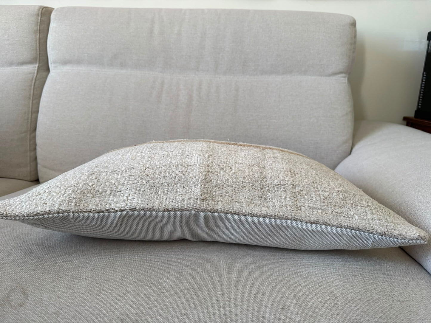 Hemp Hand woven Kilim cushion cover (60x40cm)