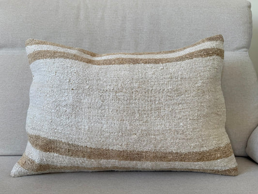 Hemp Hand woven Kilim cushion cover (60x40cm)
