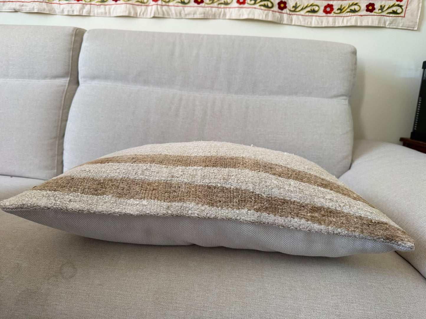 Hemp Hand woven Kilim cushion cover (60x40cm)