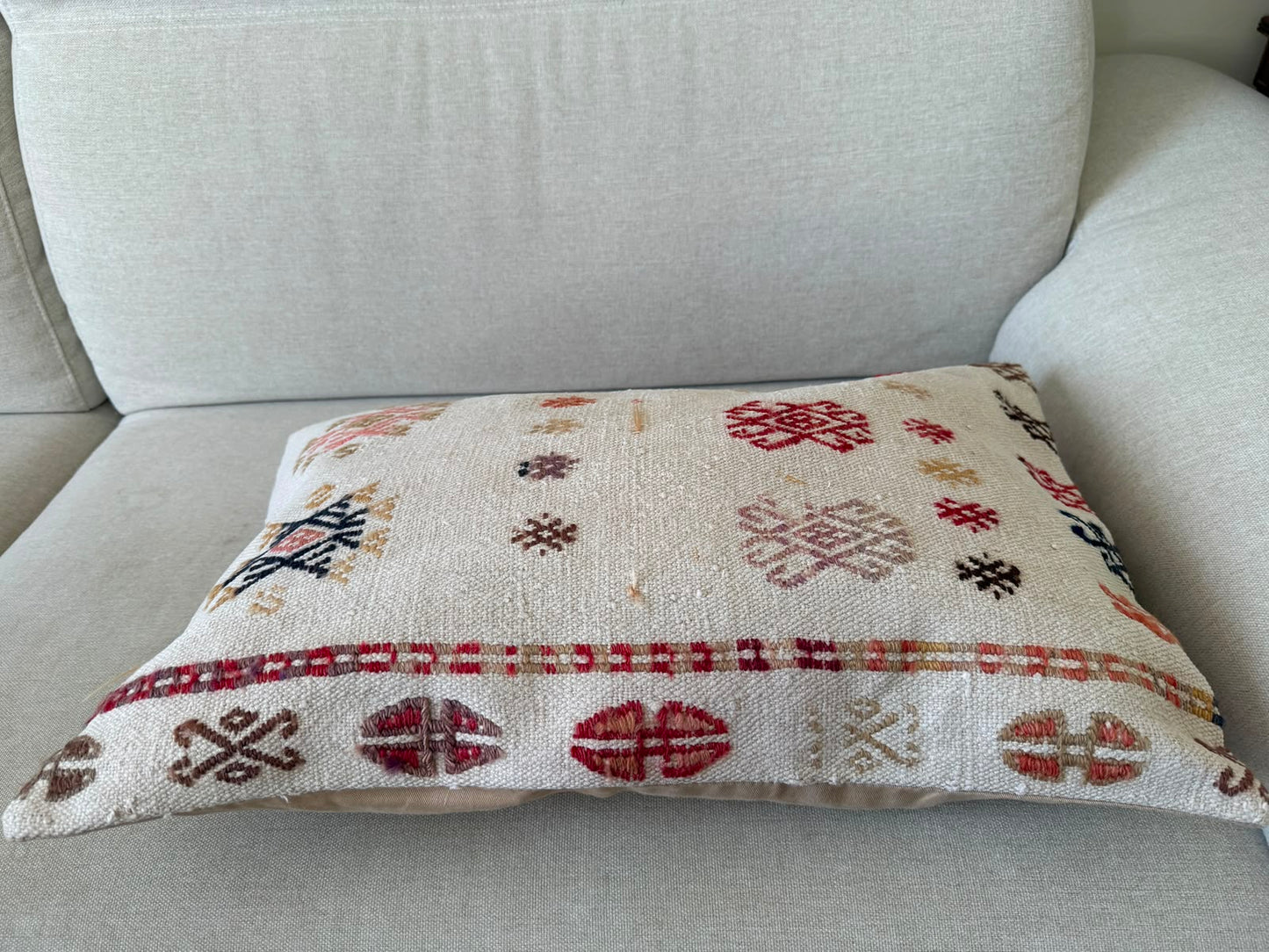 Hemp Hand woven Kilim cushion cover (60x40cm)