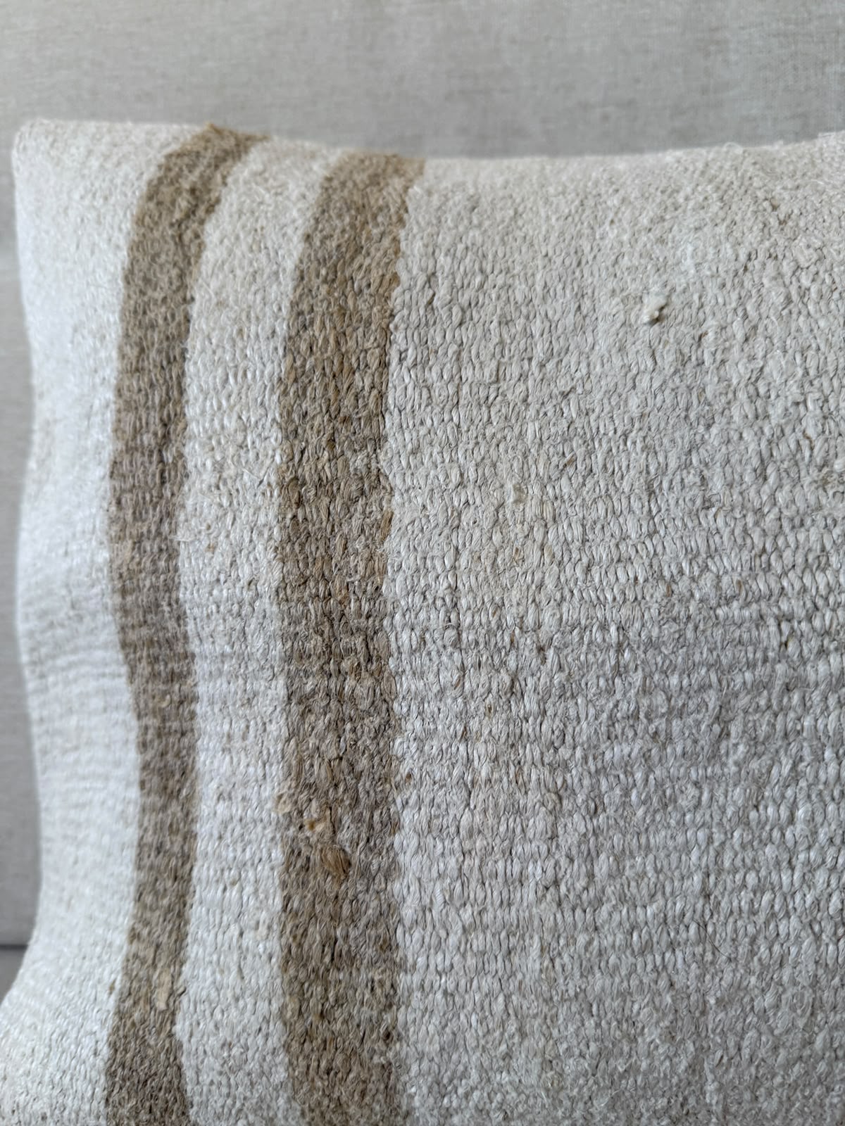 Hemp Hand woven Kilim cushion cover (60x40cm)