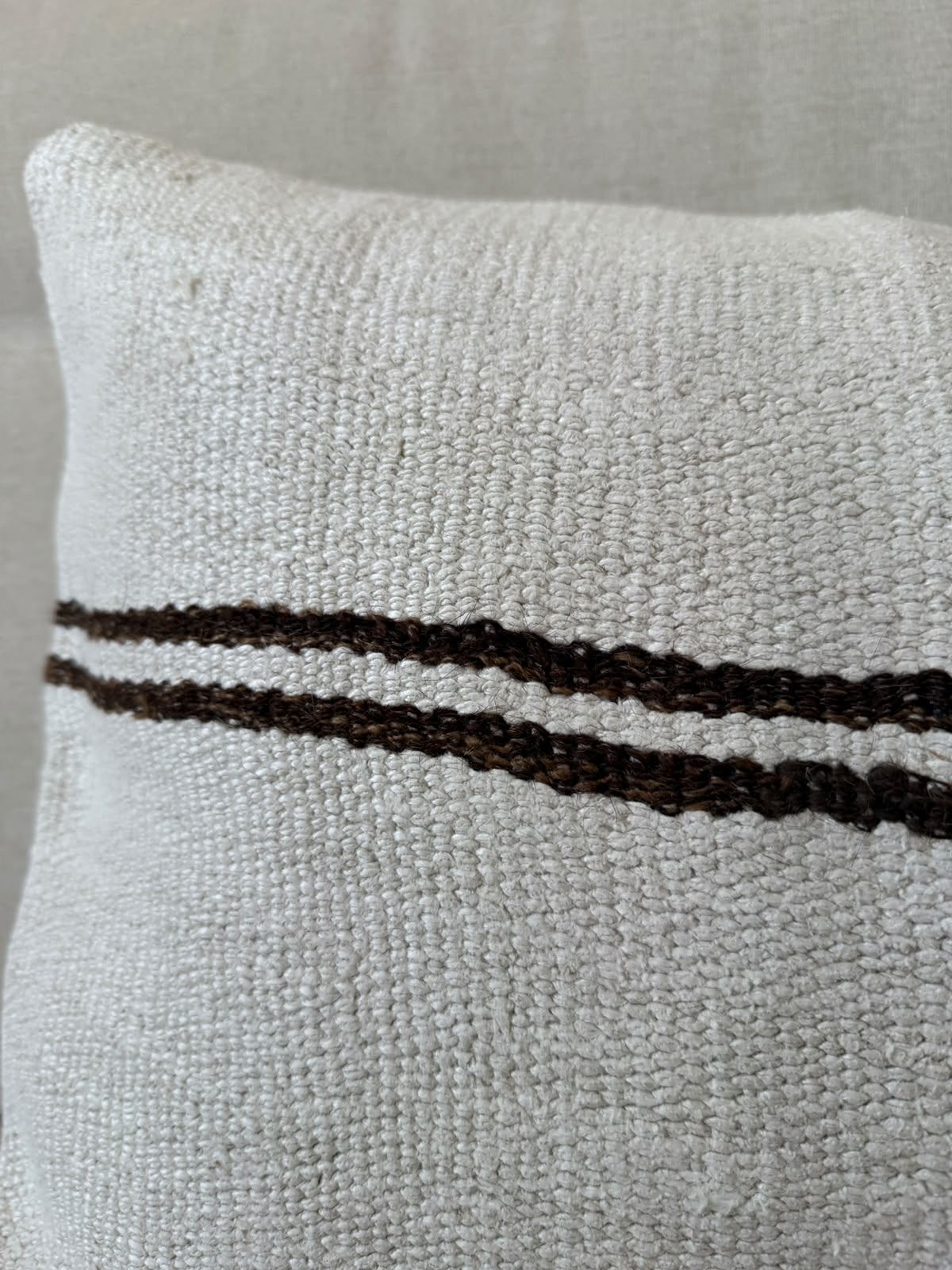 Hemp Hand woven Kilim cushion cover (60x40cm)