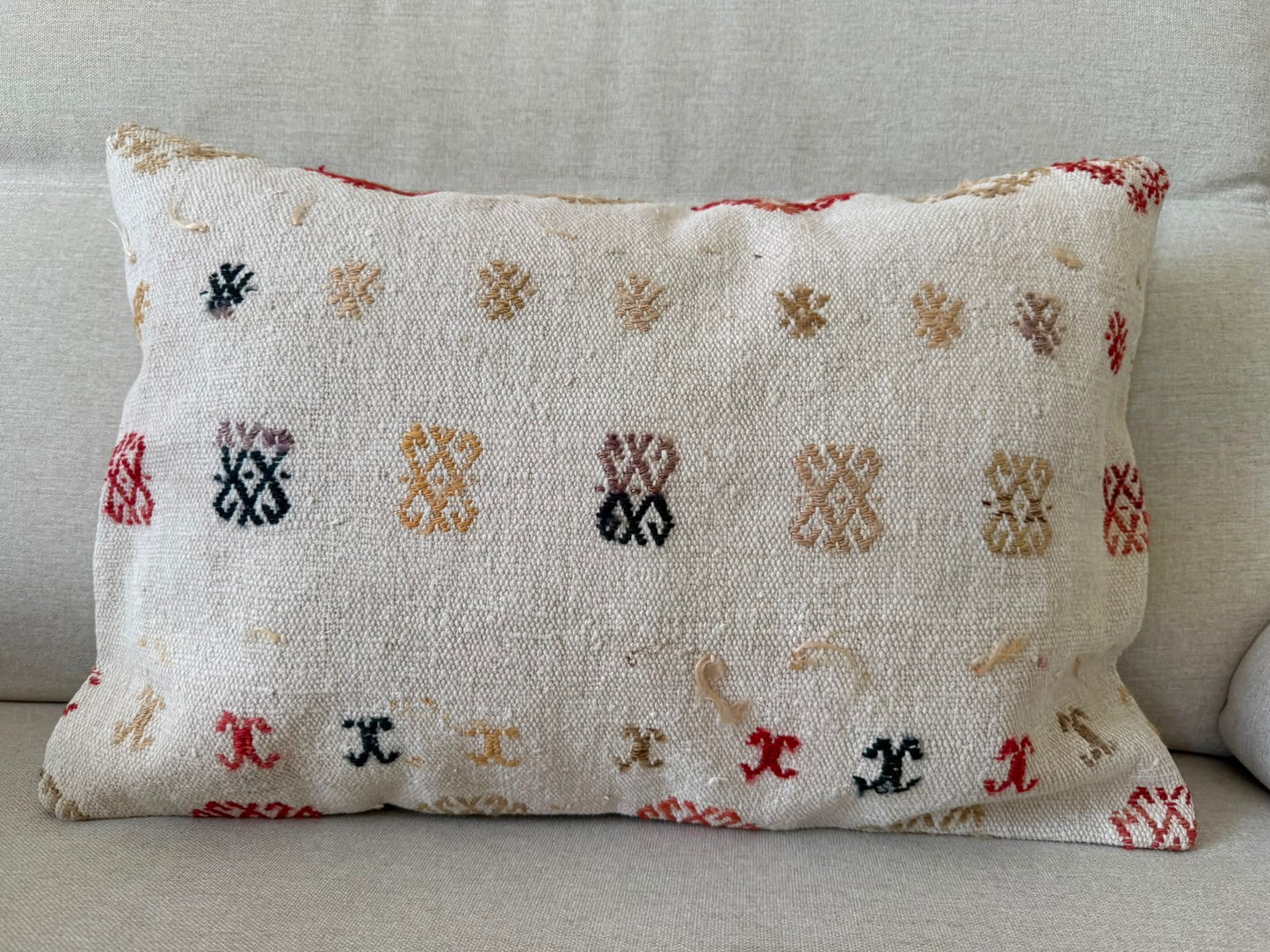Hemp Hand woven Kilim cushion cover (60x40cm)