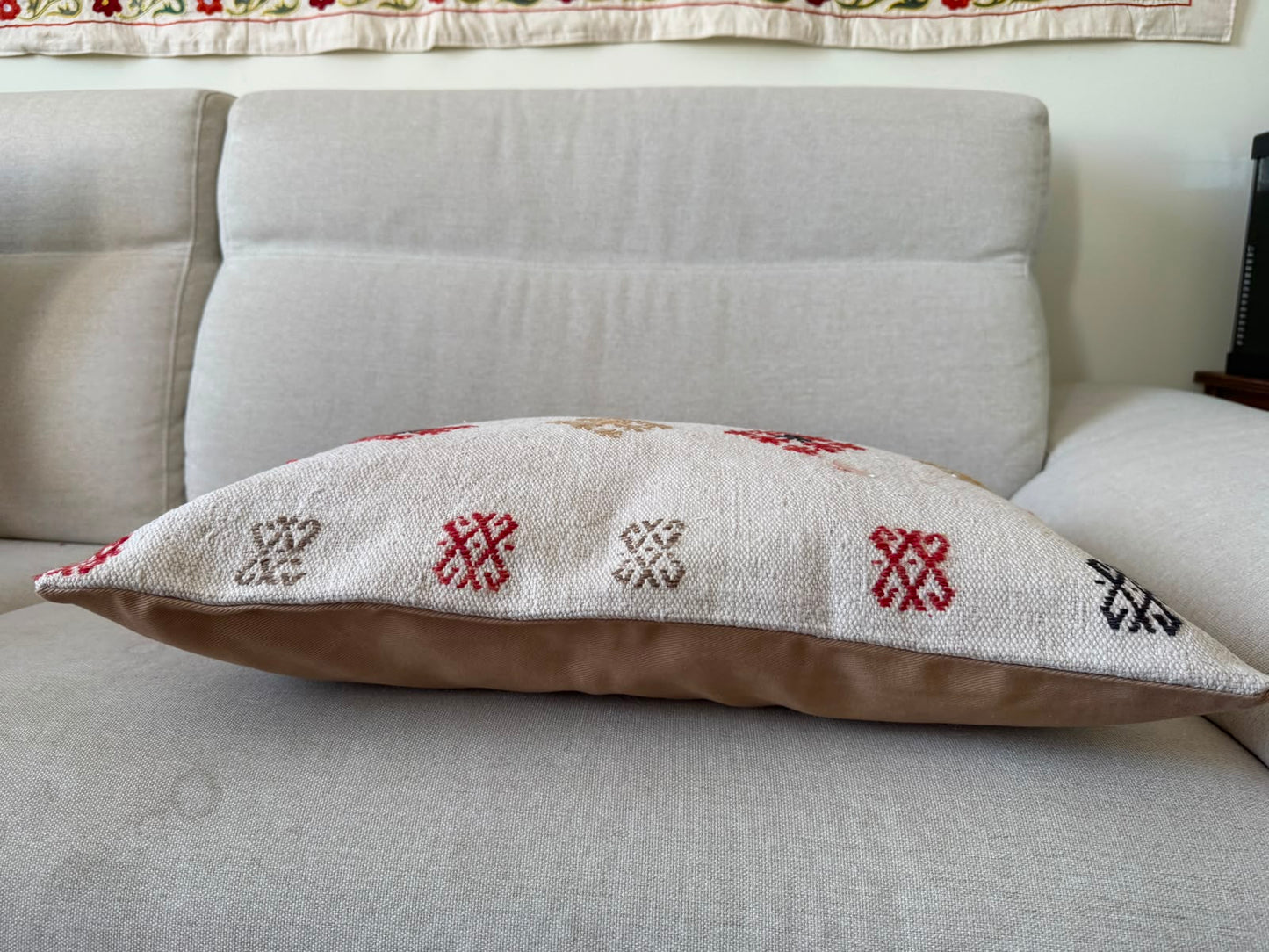 Hemp Hand woven Kilim cushion cover (60x40cm)