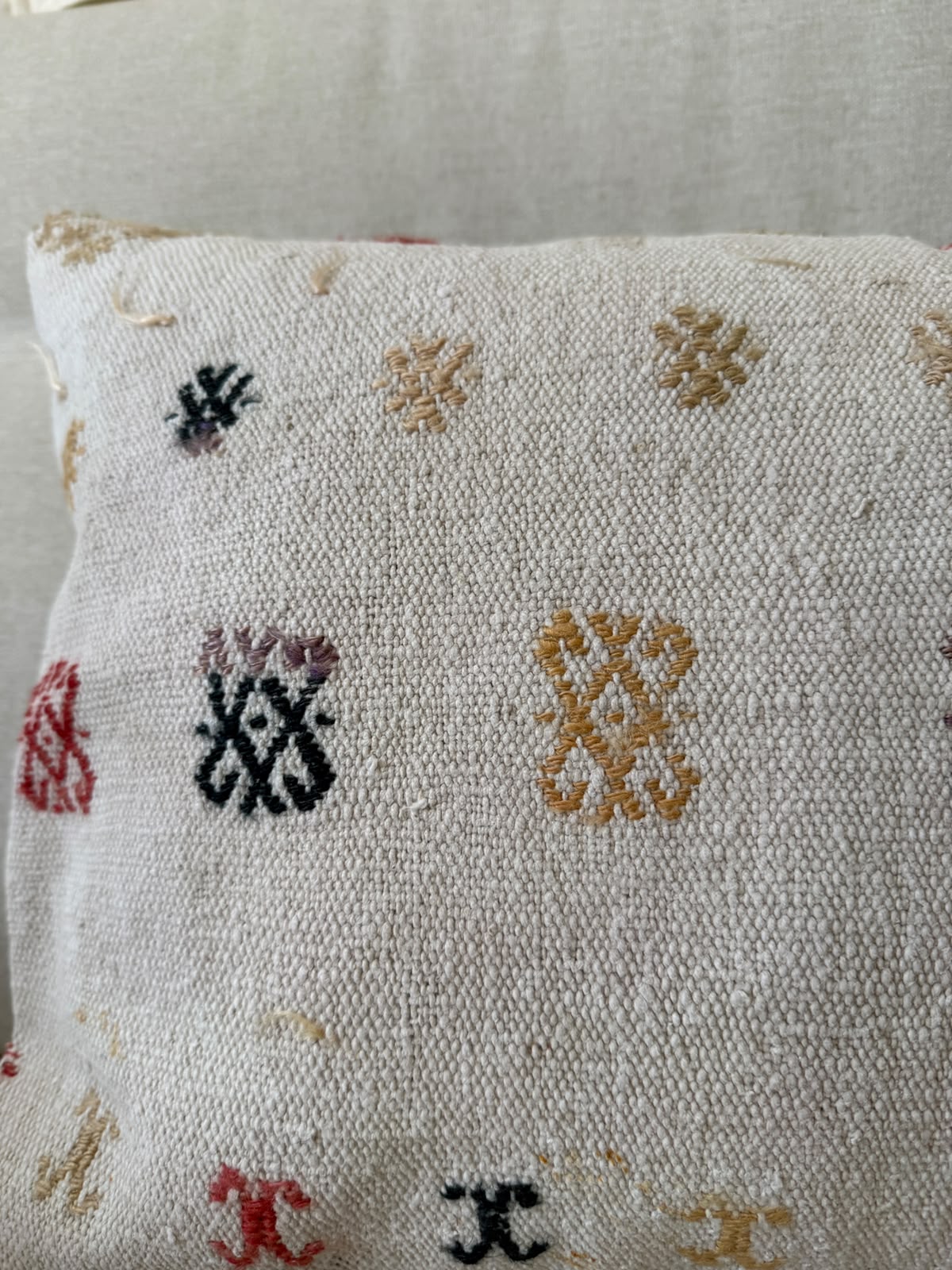 Hemp Hand woven Kilim cushion cover (60x40cm)