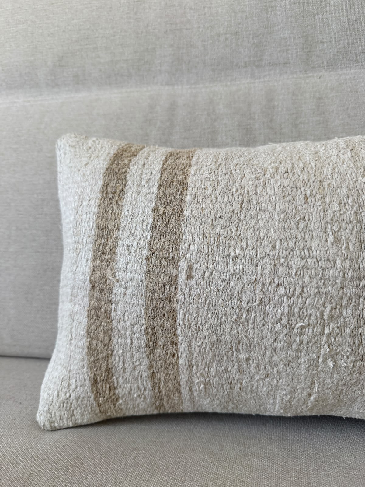 Hamp Hand woven Kilim cushion cover (50x30cm)
