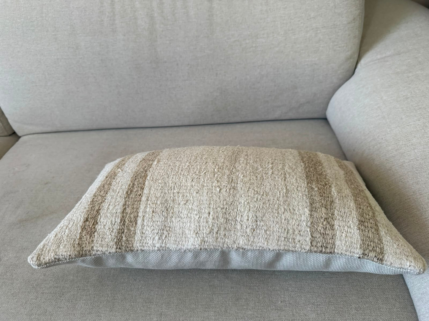 Hamp Hand woven Kilim cushion cover (50x30cm)