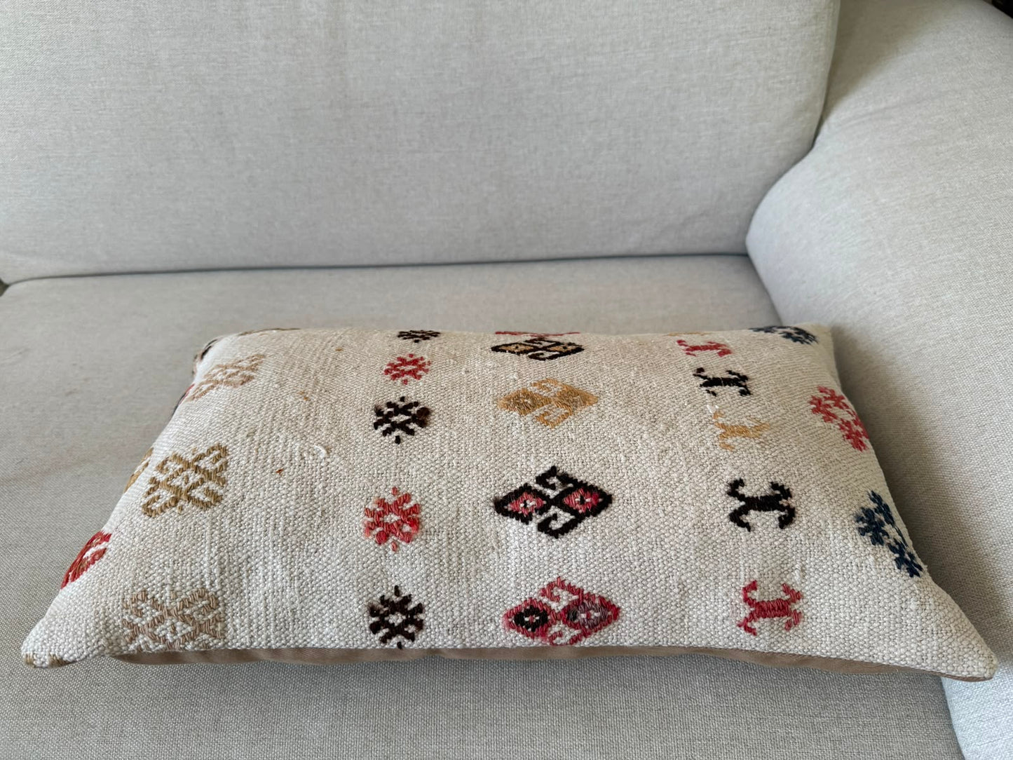 Hamp Hand woven Kilim cushion cover (50x30cm)
