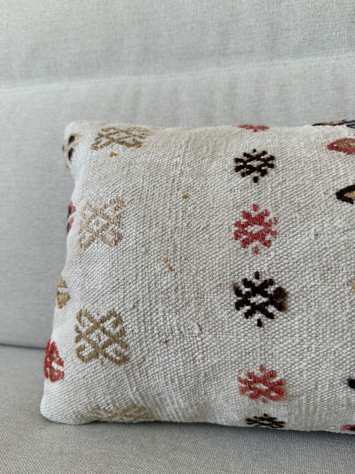 Hamp Hand woven Kilim cushion cover (50x30cm)
