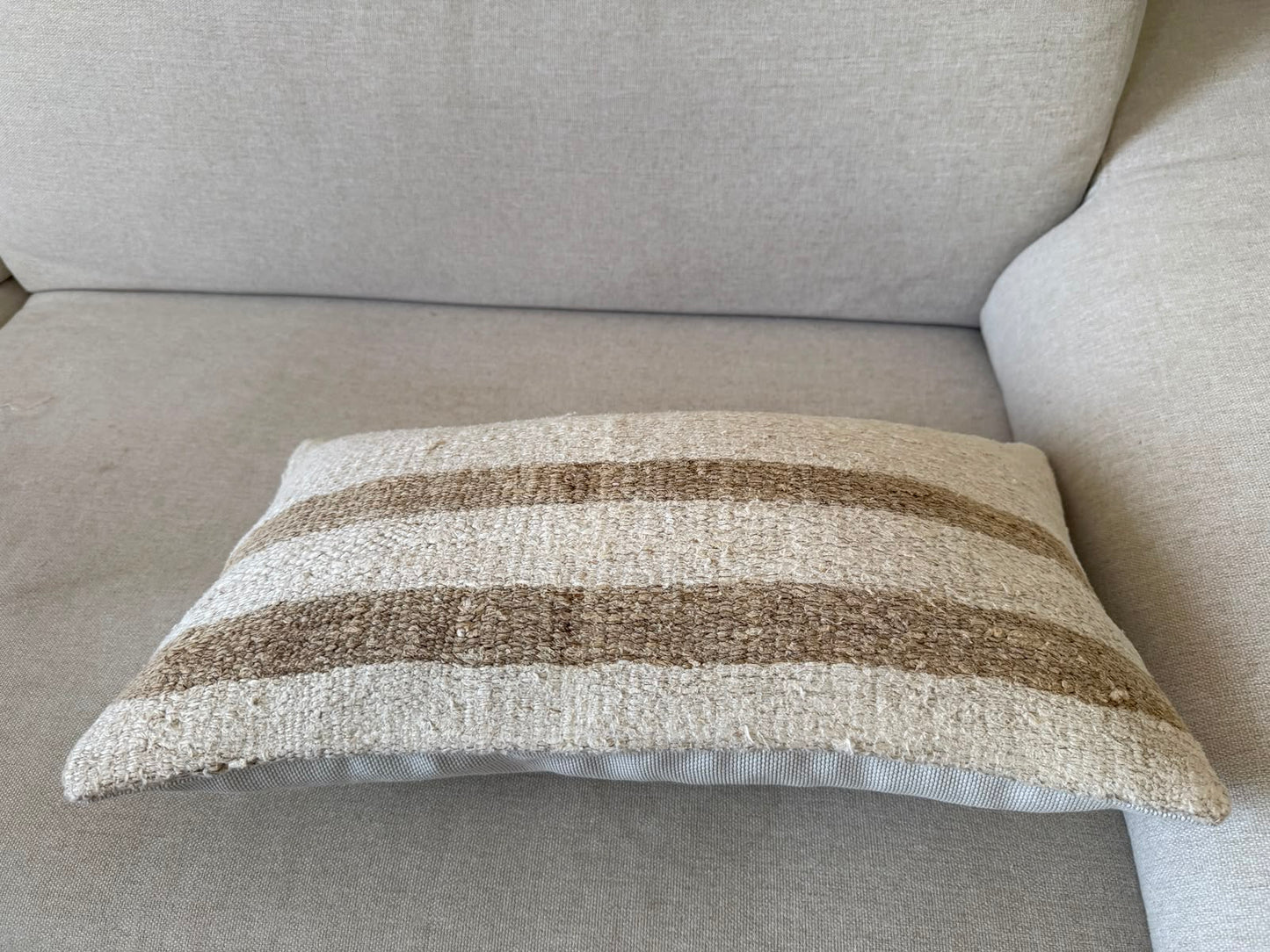 Hamp Hand woven Kilim cushion cover (50x30cm)