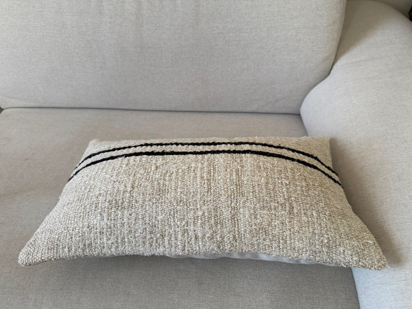 Hamp Hand woven Kilim cushion cover (50x30cm)