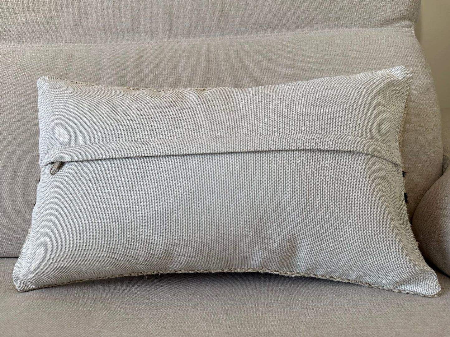 Hamp Hand woven Kilim cushion cover (50x30cm)