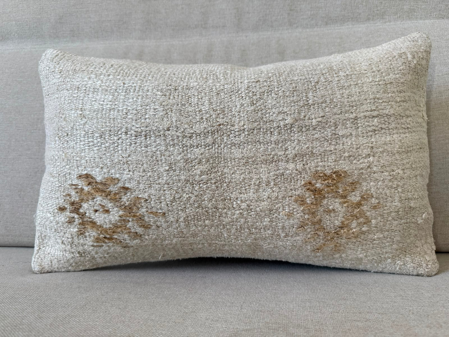 Hamp Hand woven Kilim cushion cover (50x30cm)
