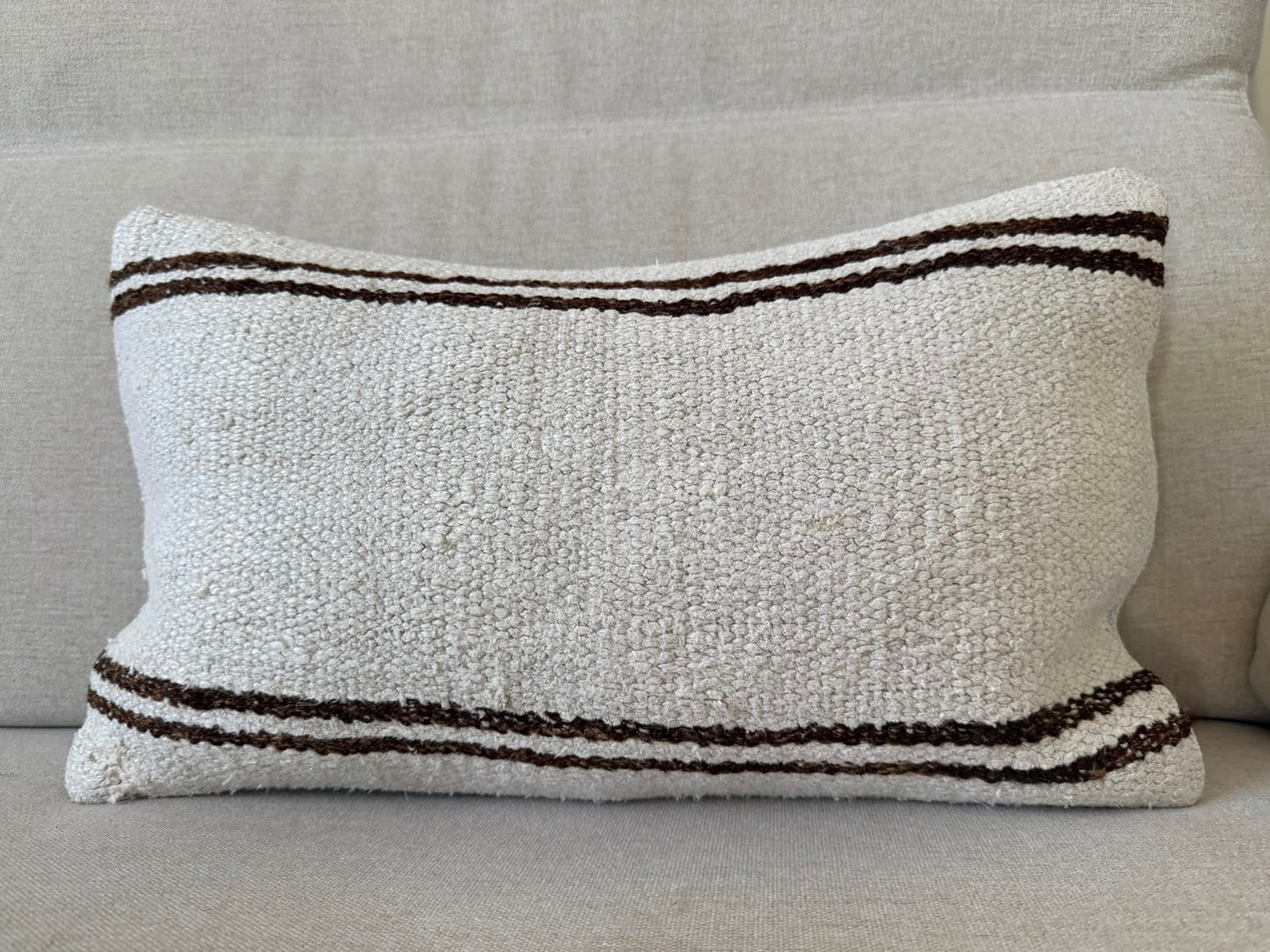 Hamp Hand woven Kilim cushion cover (50x30cm)