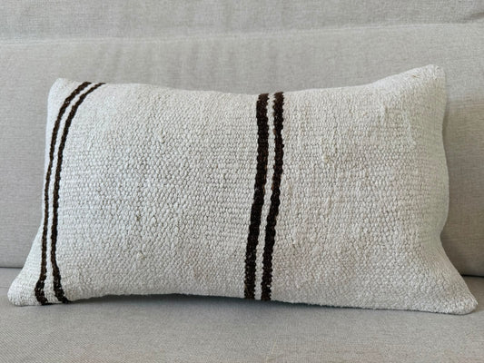 Hamp Hand woven Kilim cushion cover (50x30cm)