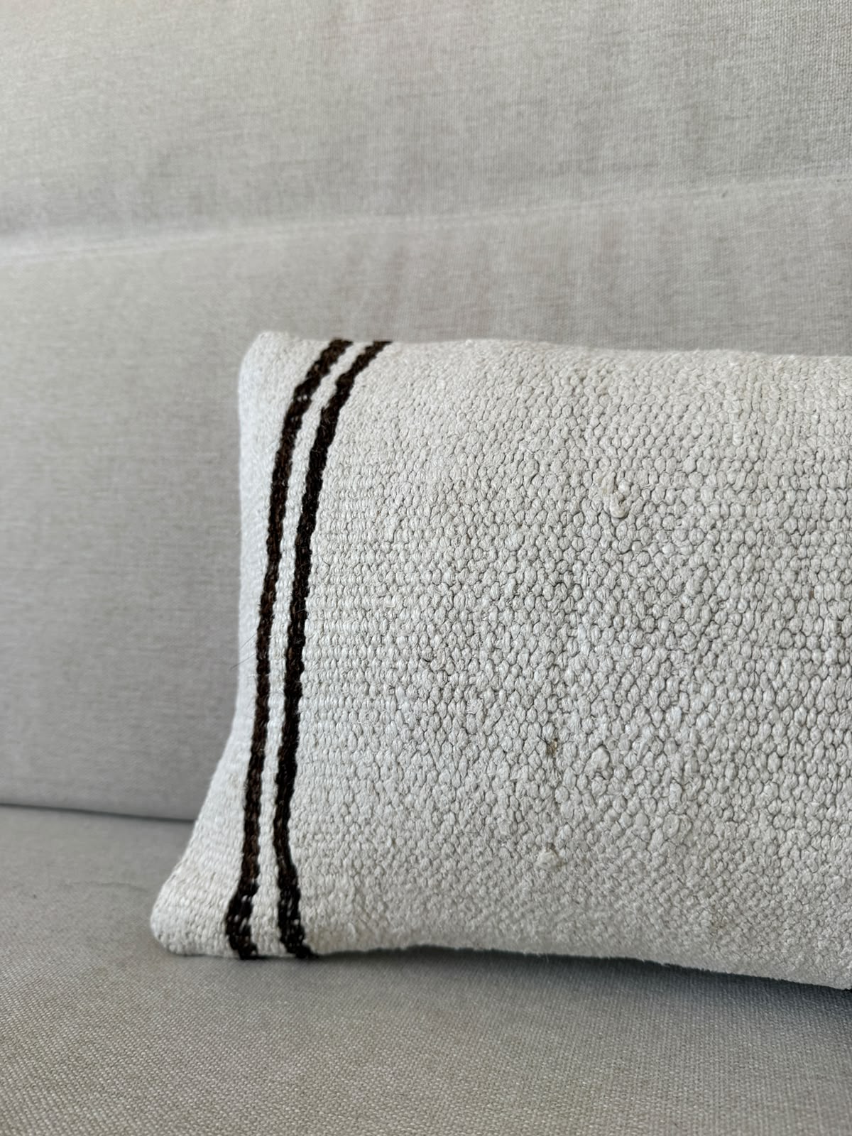 Hamp Hand woven Kilim cushion cover (50x30cm)