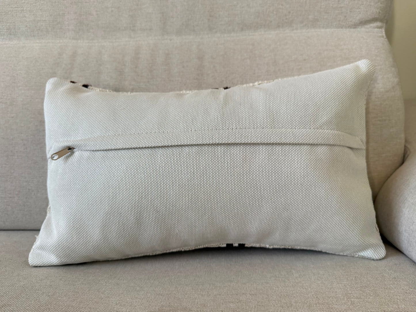 Hamp Hand woven Kilim cushion cover (50x30cm)