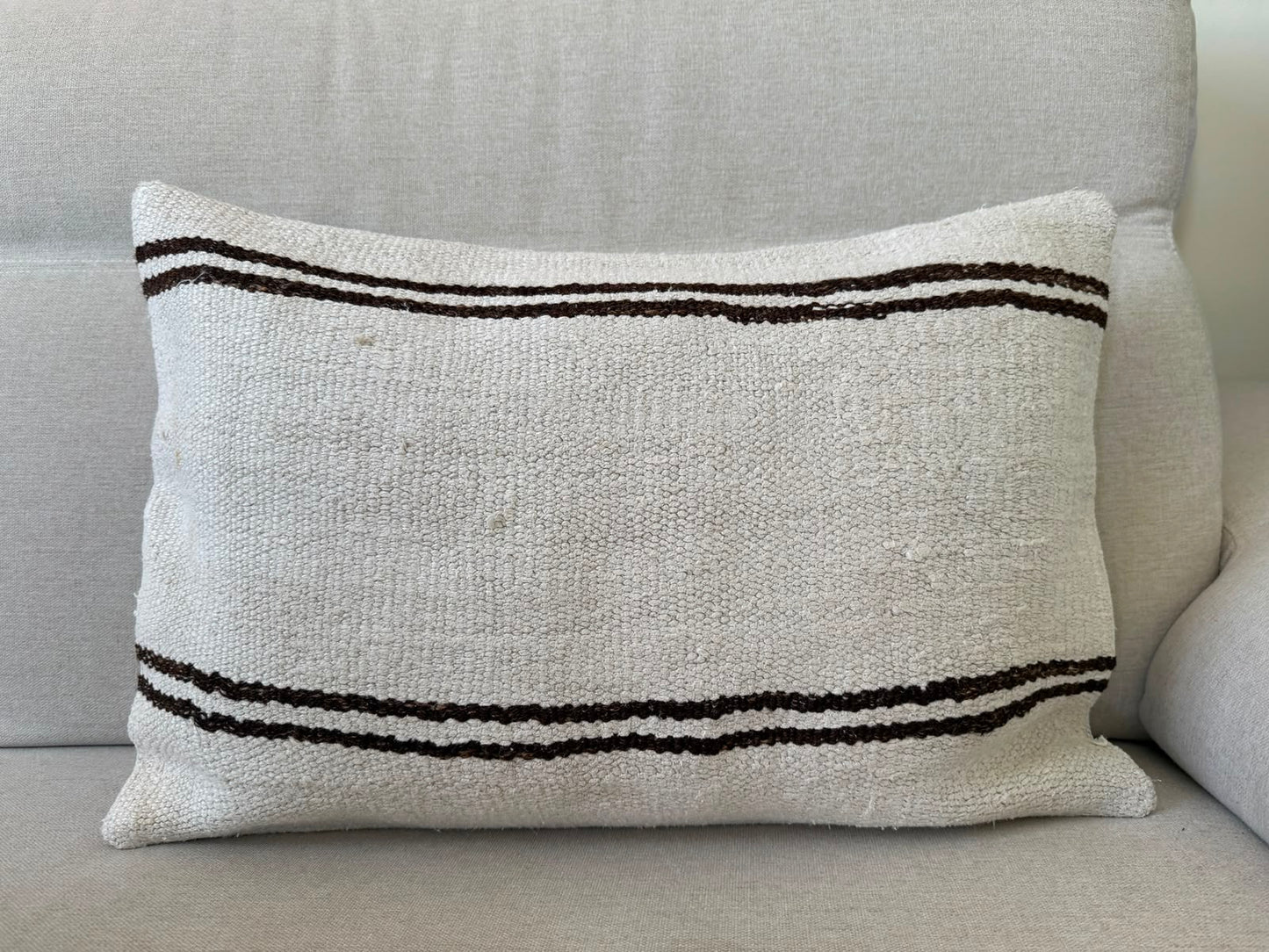 Hemp Hand woven Kilim cushion cover (60x40cm)