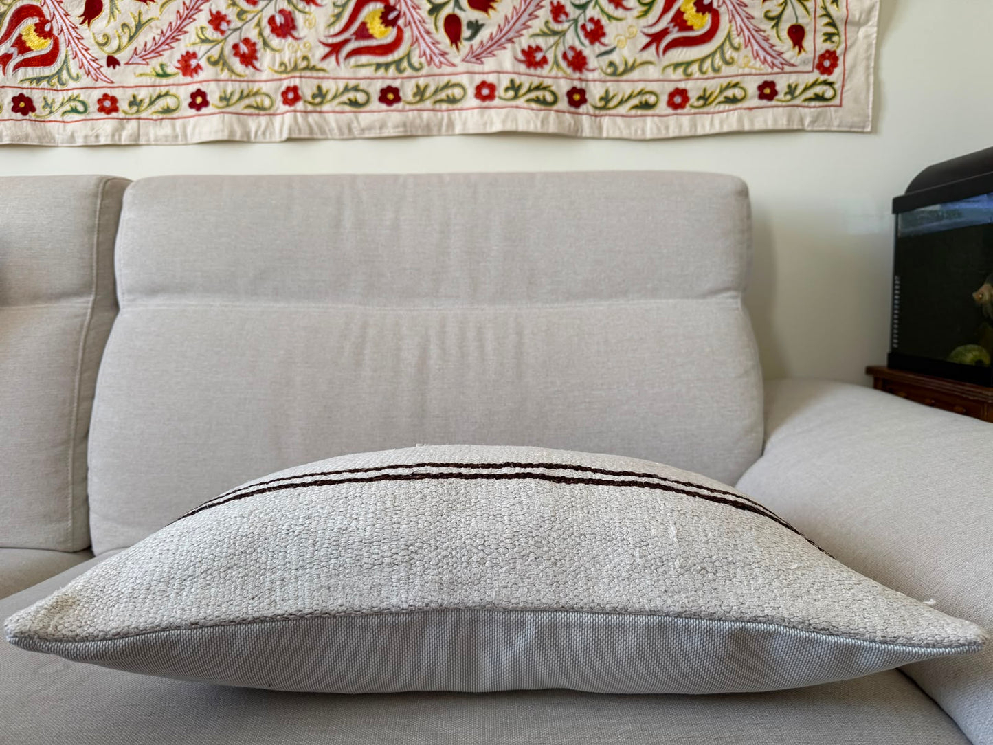 Hemp Hand woven Kilim cushion cover (60x40cm)