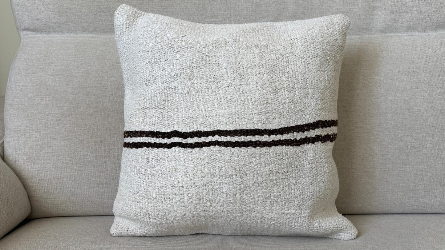 Hand woven Kilim cushion cover (40x40cm)