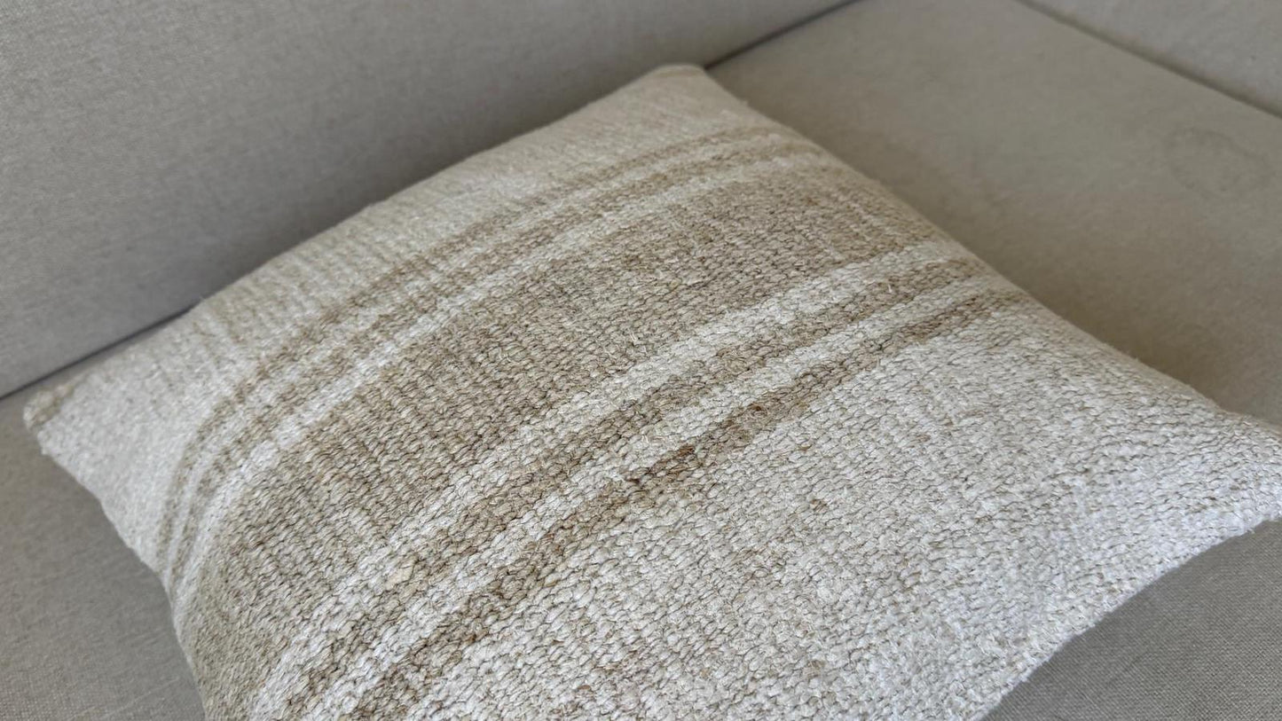 Hand woven Kilim cushion cover (40x40cm)
