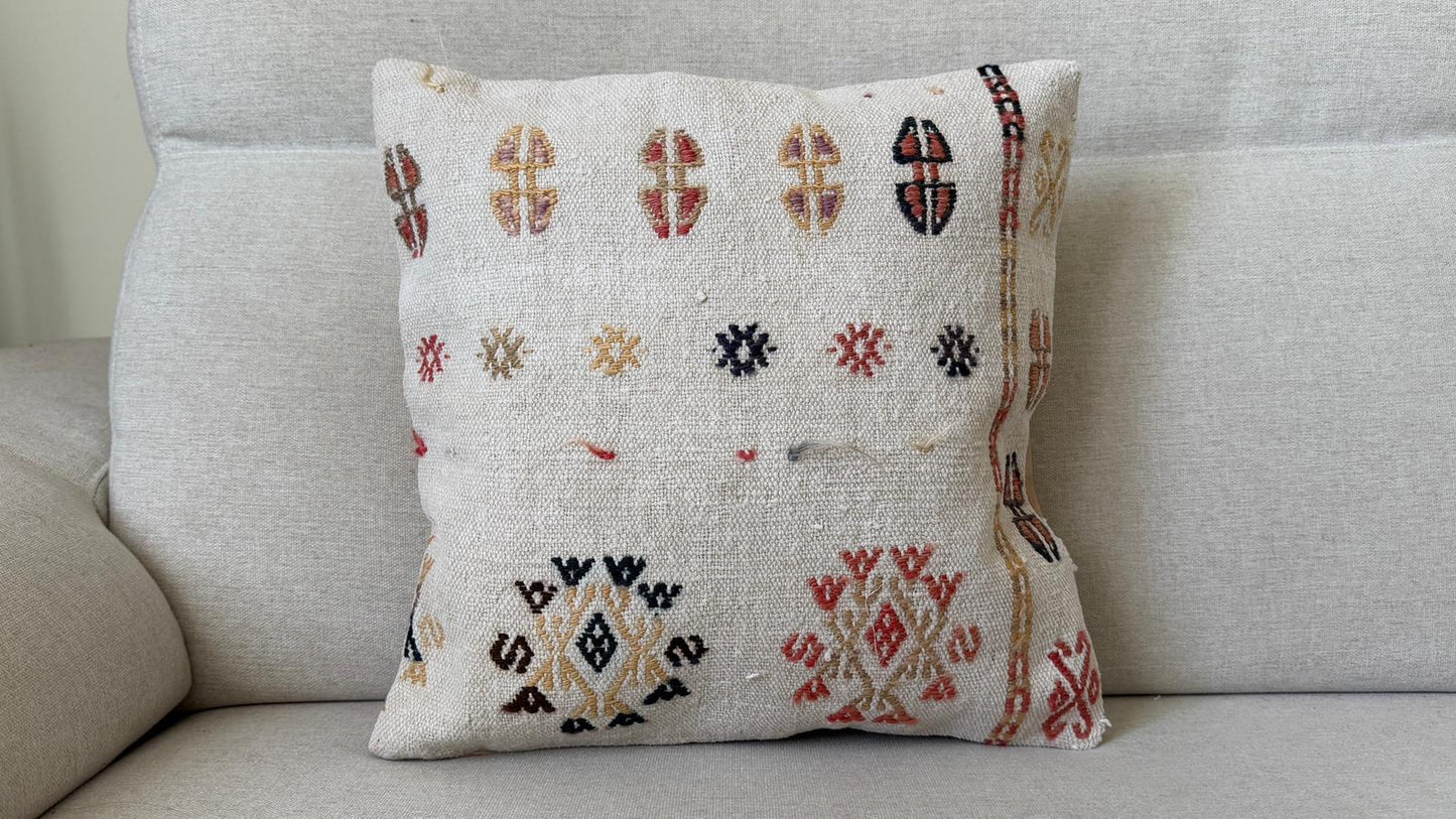 Hand woven Kilim cushion cover (40x40cm)